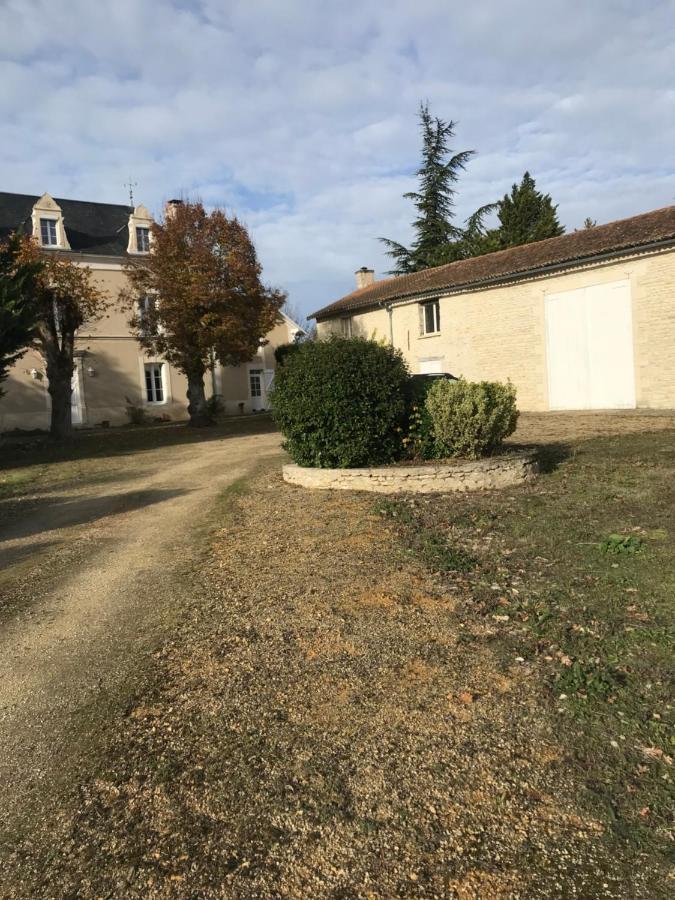 La Maladrie Vouzailles Exterior foto